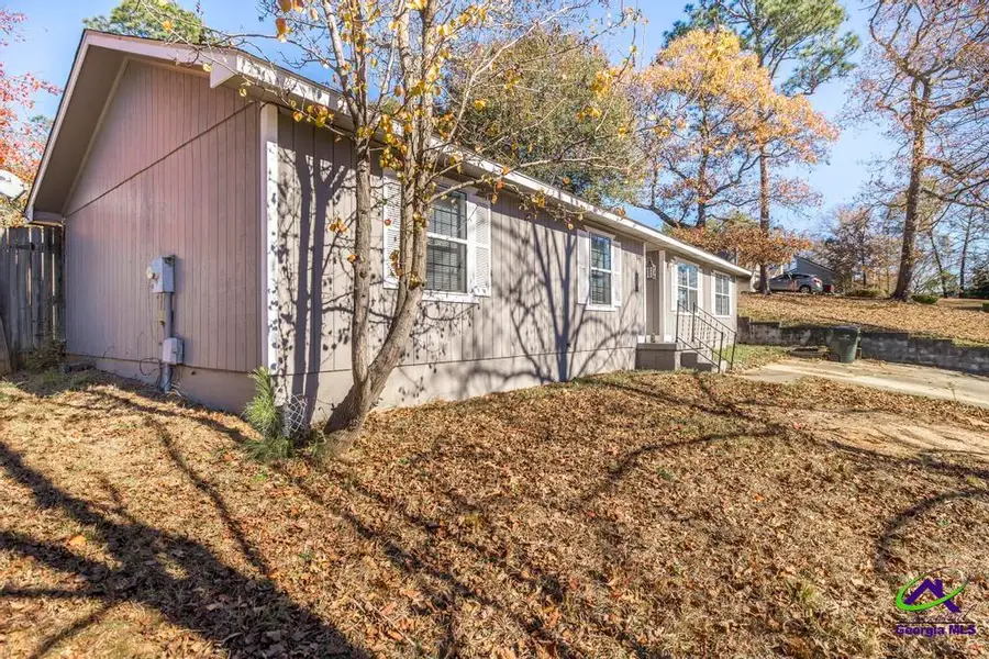 107 Melody Lane, Warner Robins, GA 31088 - Image #2