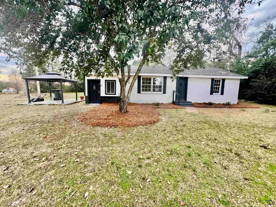 2326 S Joe Wright Drive, Cordele, GA 31015 - Image #3