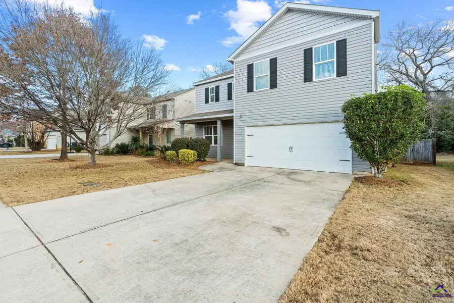 204 Flowing Meadows Drive, Kathleen, GA 31047 - Image #2