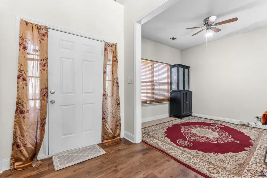 106 Shiloh Ct, Macon, GA 31206 - Image #3