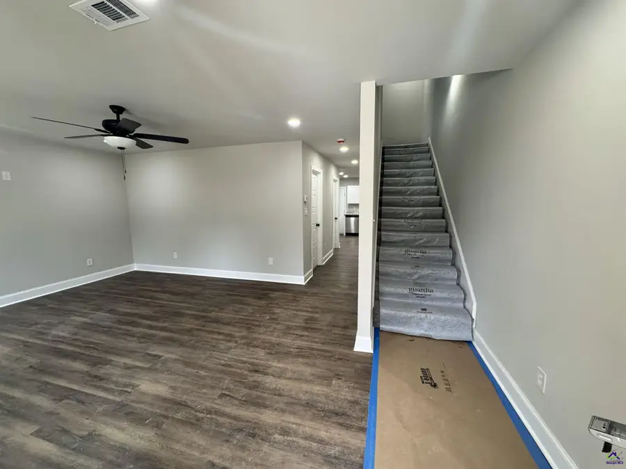 305 N Fourth Street, Warner Robins, GA 31093 - Image #2