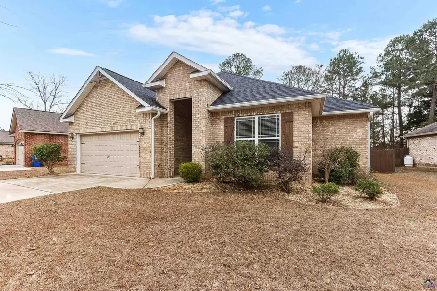 203 Londie Lane, Perry, GA 31066 - Image #2