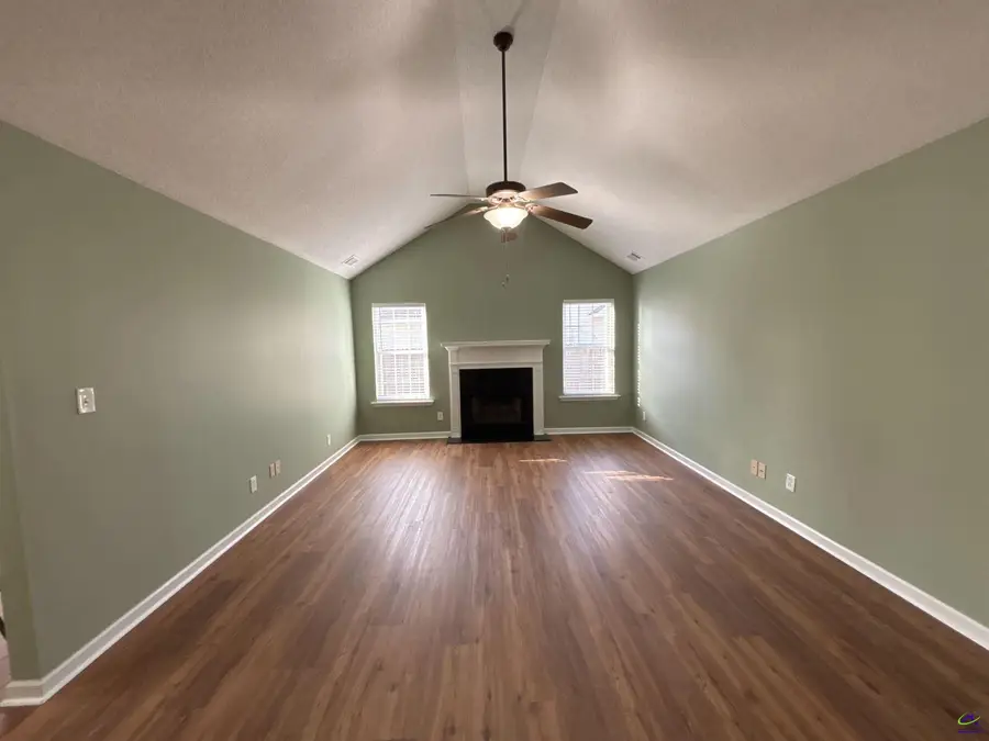 303 Sark Drive, Warner Robins, GA 31088 - Image #2