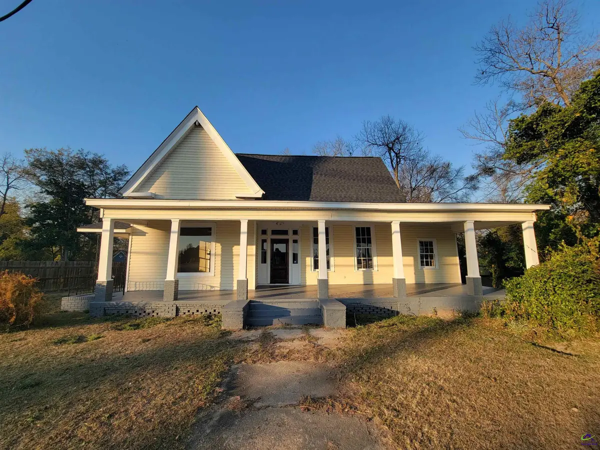 9 Academy Street, Hawkinsville, GA 31036 - #1