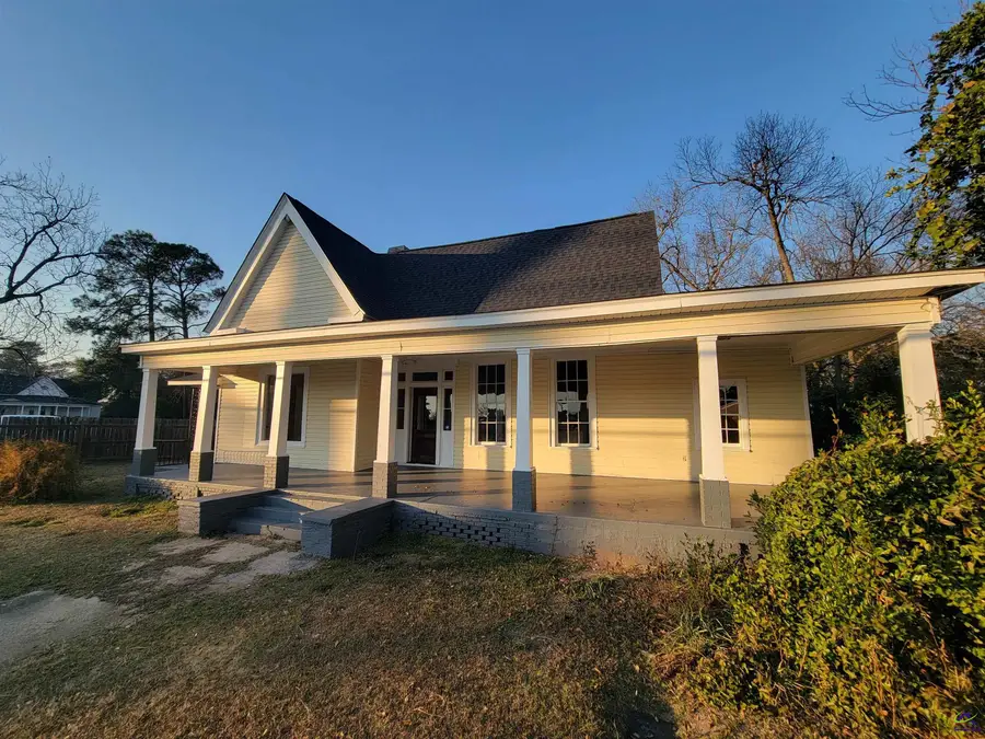 9 Academy Street, Hawkinsville, GA 31036 - #3