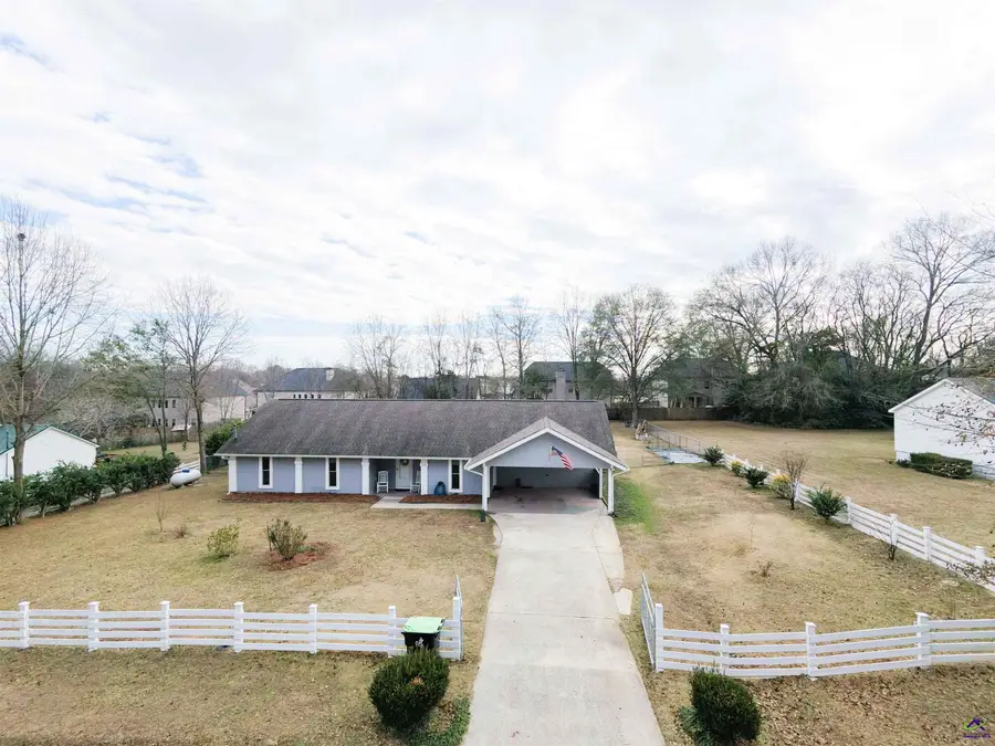 210 Oak Ridge Dr, Byron, GA 31008 - Image #2