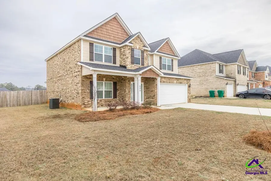 606 Samantha Brooke Parkway, Bonaire, GA 31005 - Image #2