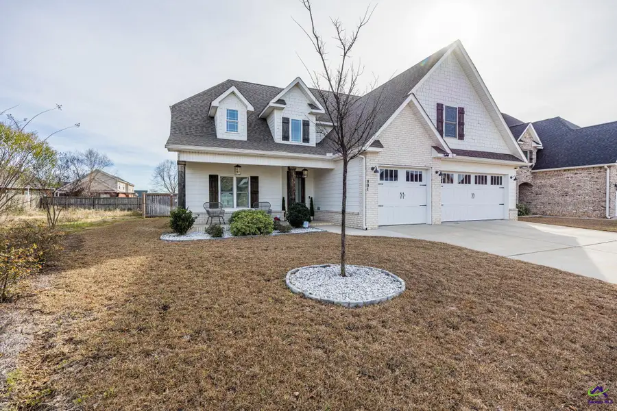 901 Falkirk Drive, Warner Robins, GA 31088 - Image #2