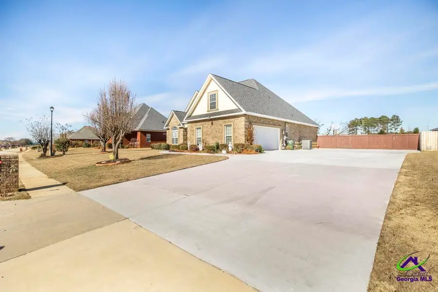 302 Estates Way, Warner Robins, GA 31088 - Image #2