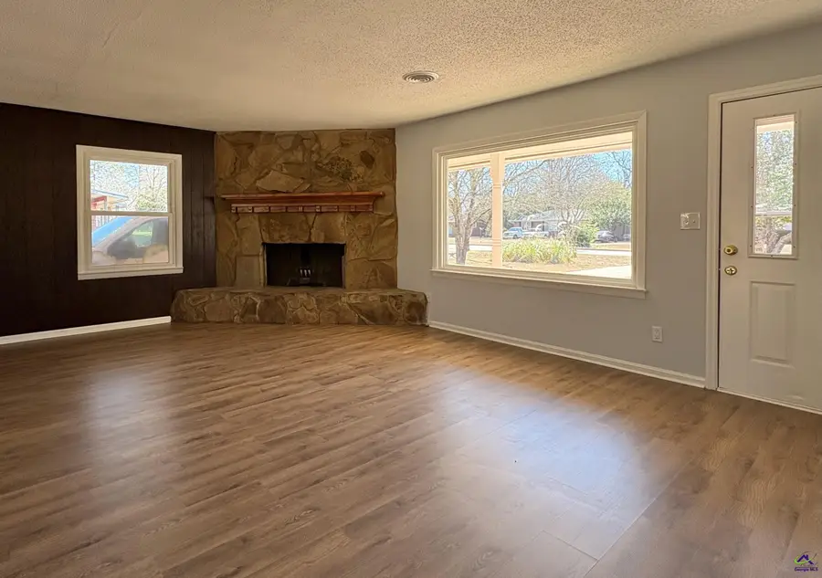 404 Magnolia Street, Fort Valley, GA 31030 - #3