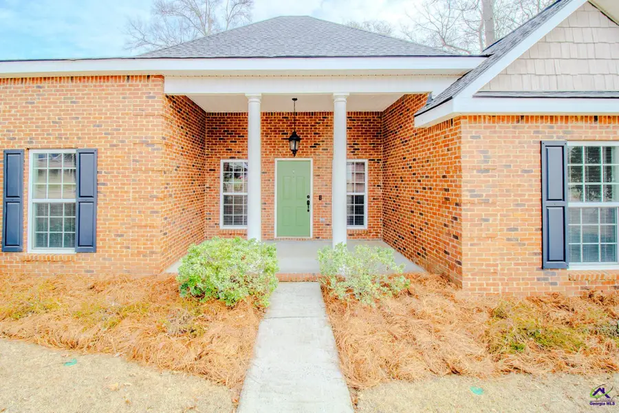 301 Hunts Landing Drive, Kathleen, GA 31047 - Image #2