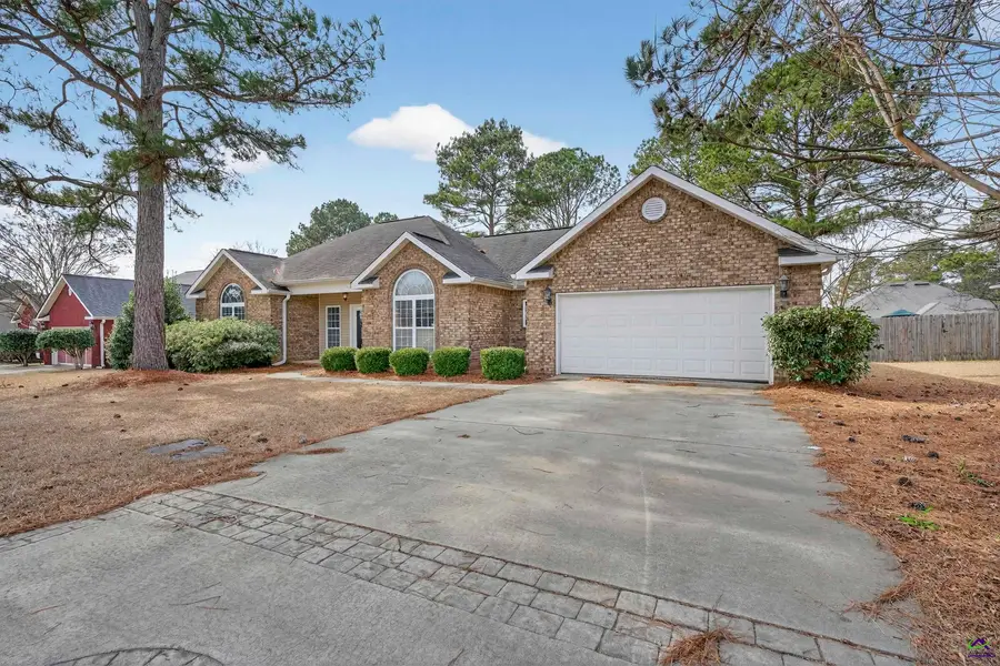 303 Winthrop Court, Kathleen, GA 31047 - Image #2