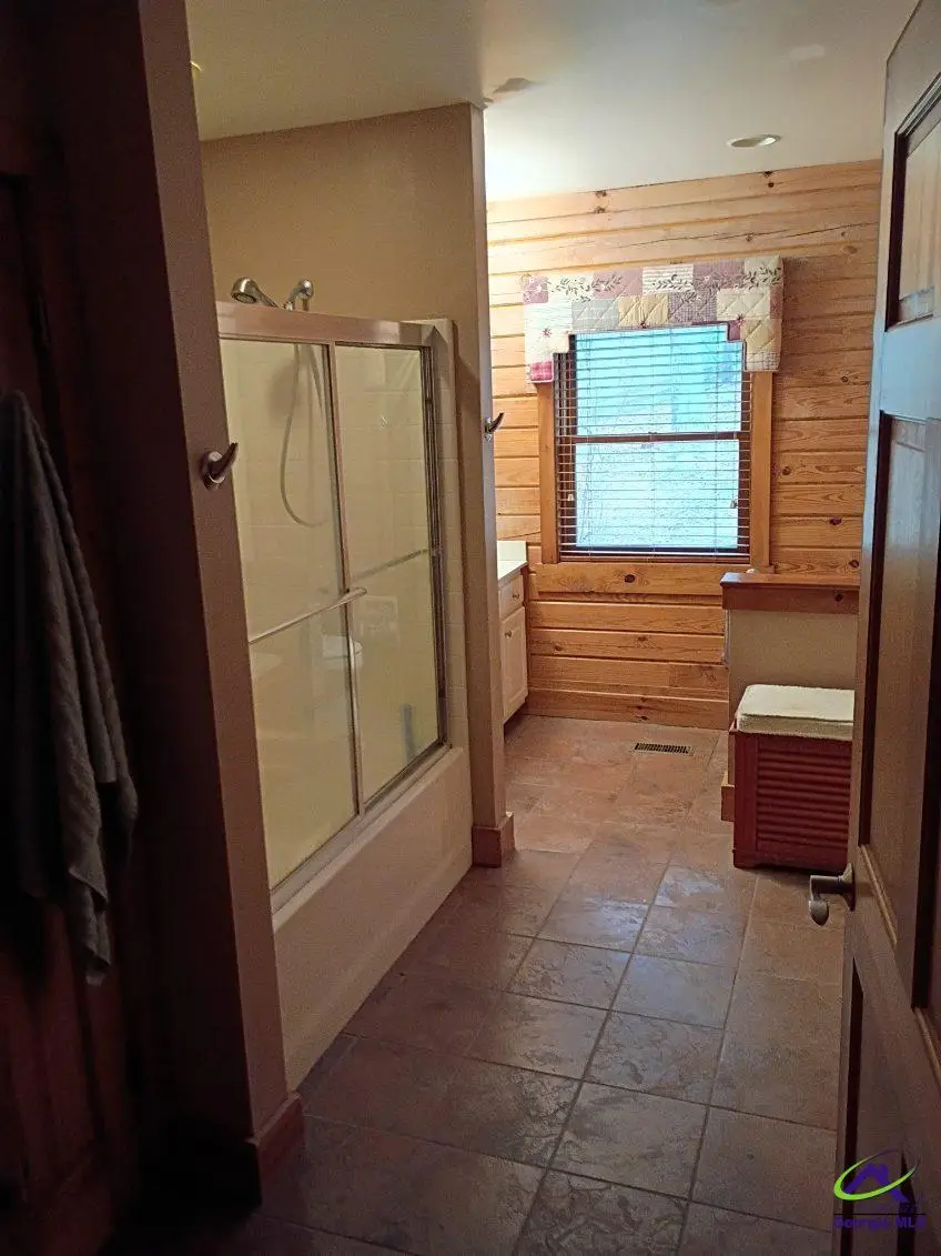 978 Ashley Lane, Young Harris, GA 30582 - #3