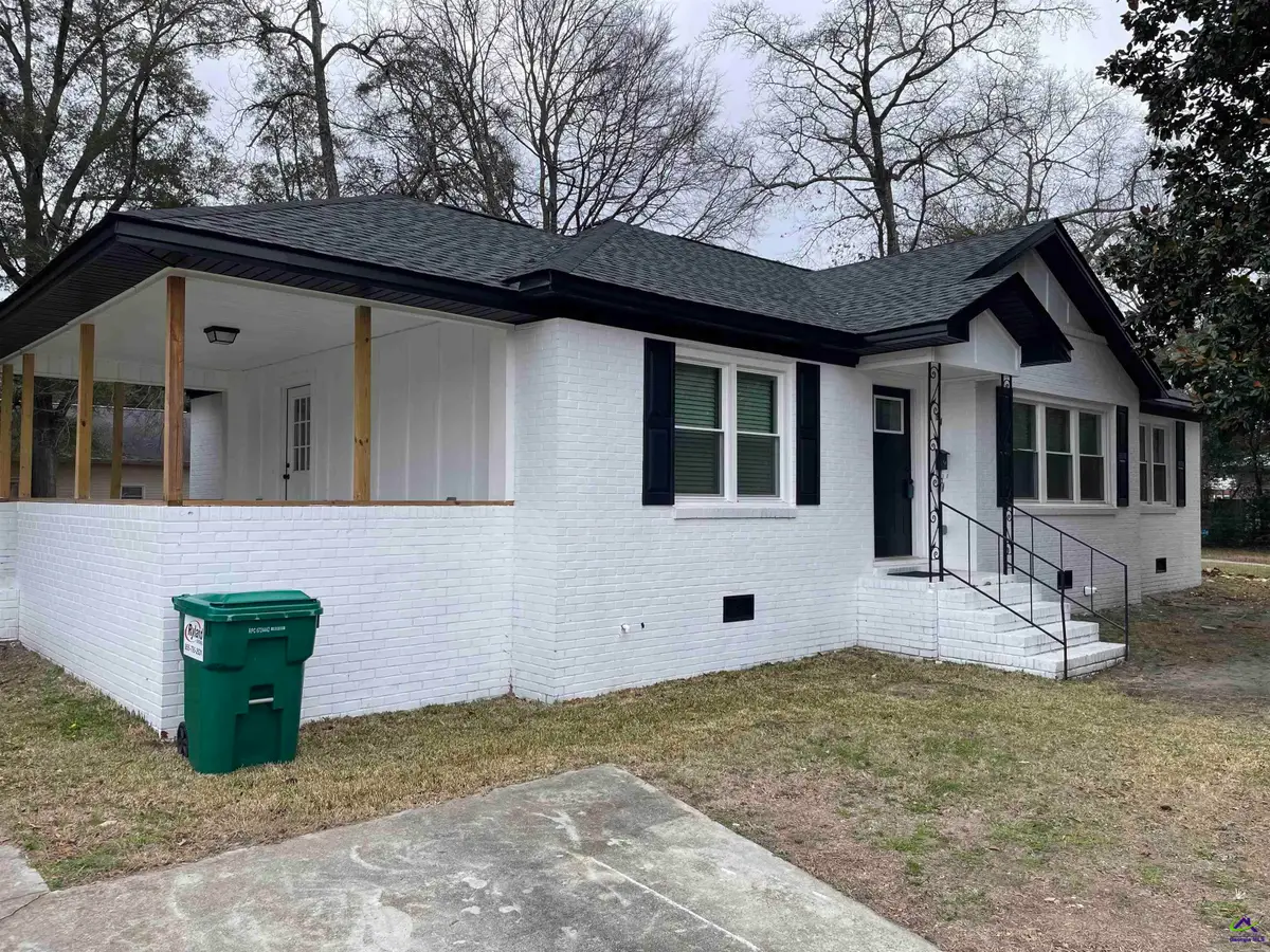 94 S. Union St, Hawkinsville, GA 31036 - #1