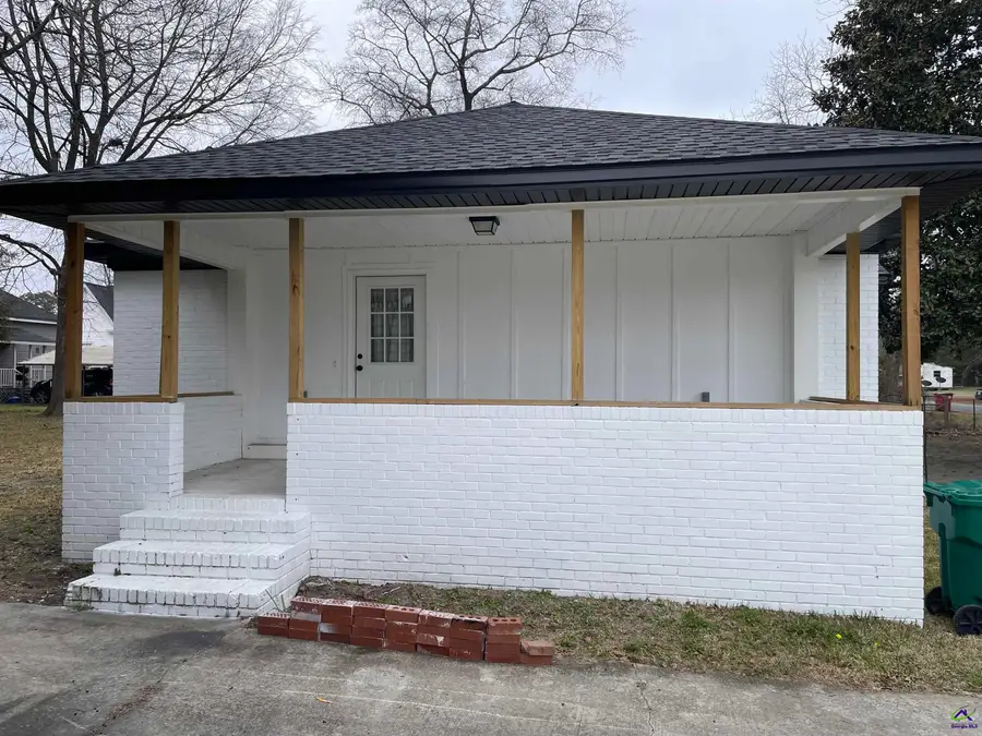 94 S. Union St, Hawkinsville, GA 31036 - #3