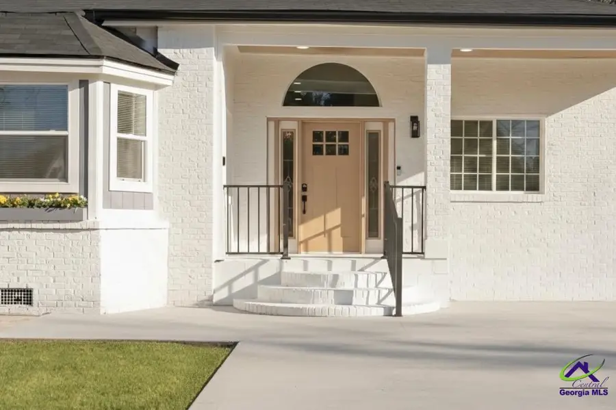 805 Pine Street, Fort Valley, GA 31030 - #2