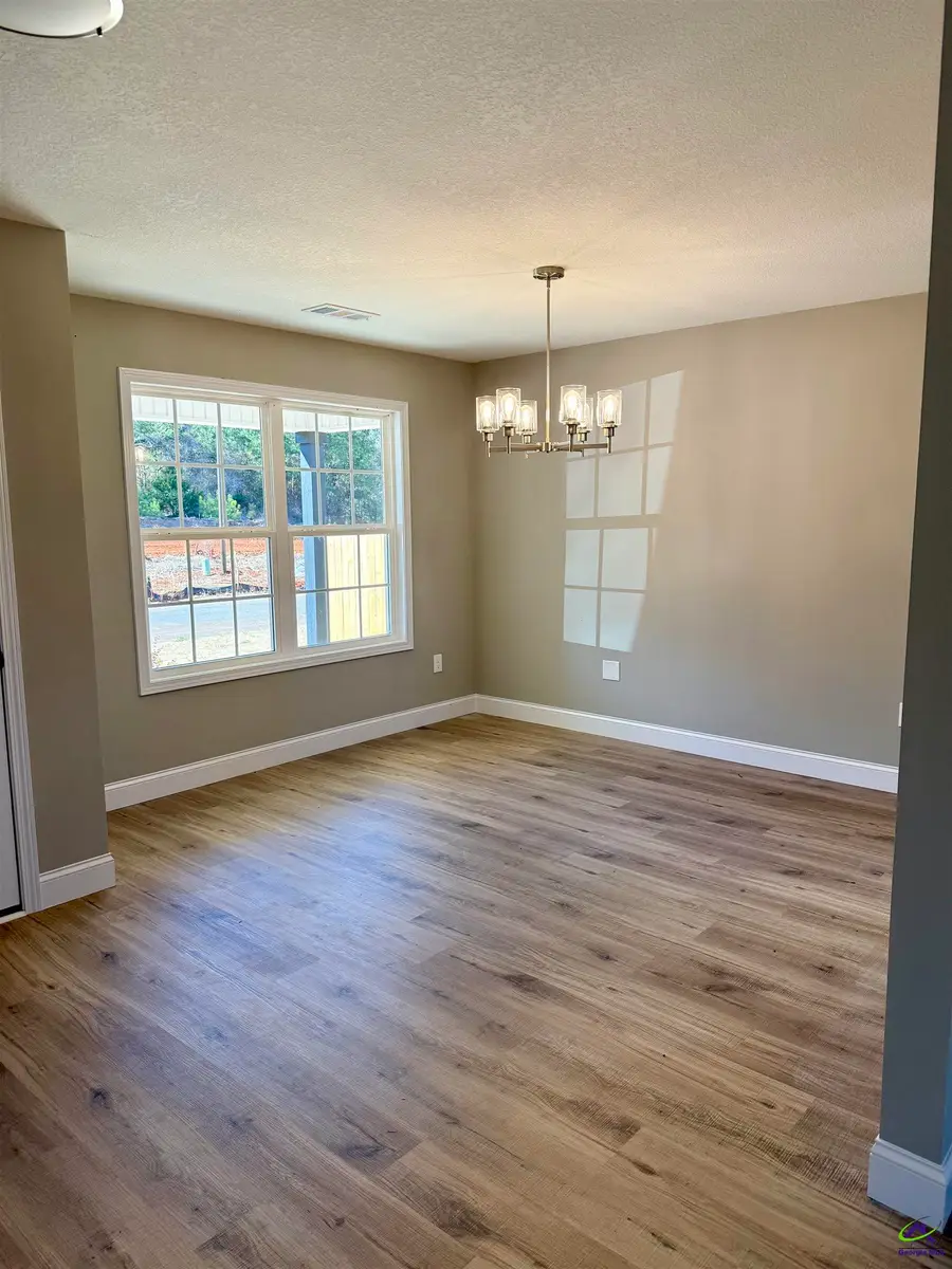 206 Sutton Dr., Perry, GA 31069 - #3