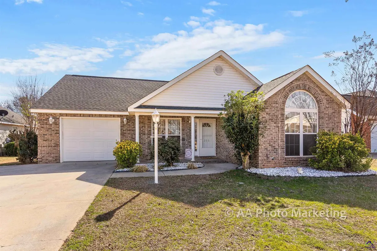 205 Wembley Drive, Warner Robins, GA 31088 - #1