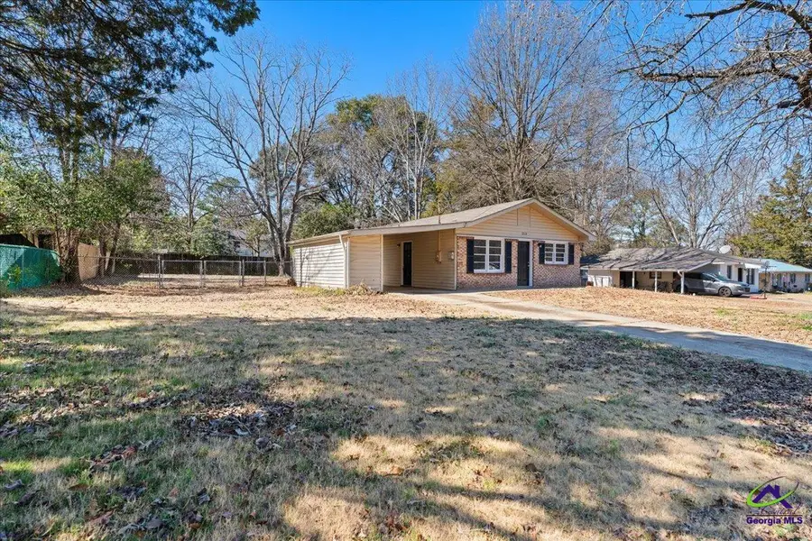 213 Oklahoma Avenue, Warner Robins, GA 31093 - #2