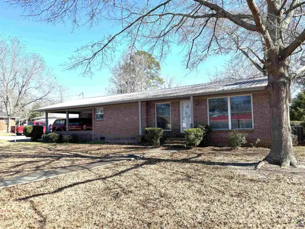 216 E Peter Street, Cochran, GA 31014