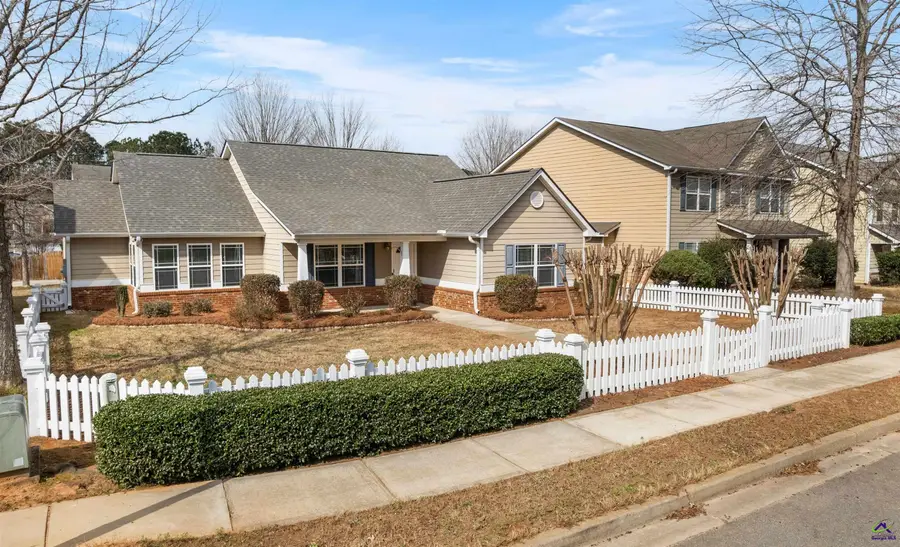 205 Charles Gray Blvd, Perry, GA 31069 - #2