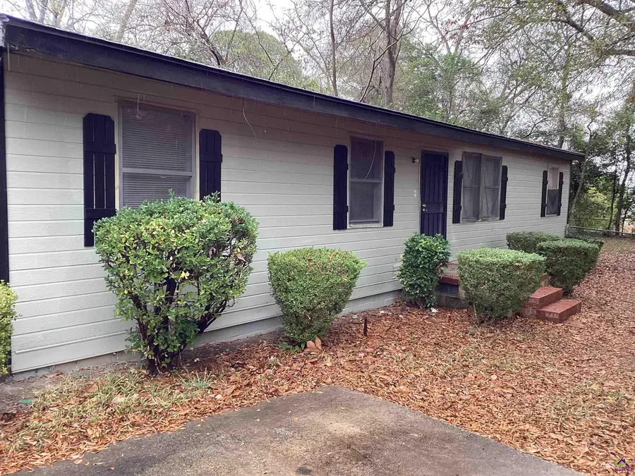 407 S Emory Street, Fort Valley, GA 31030 - #3