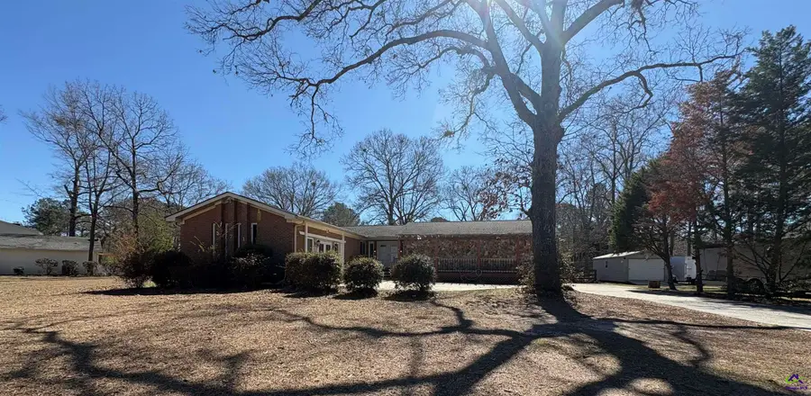 271 Lakeshore Drive, Warner Robins, GA 31088 - #2