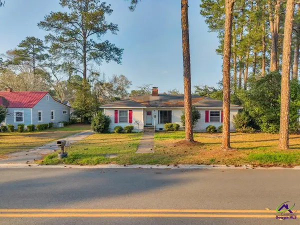 715 E 17th Avenue, Cordele, GA 31015