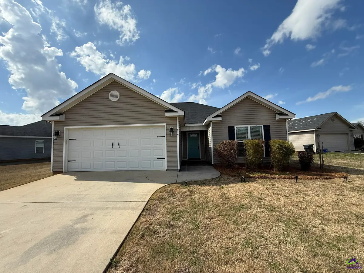 212 Winsted Court, Perry, GA 31069 - #1