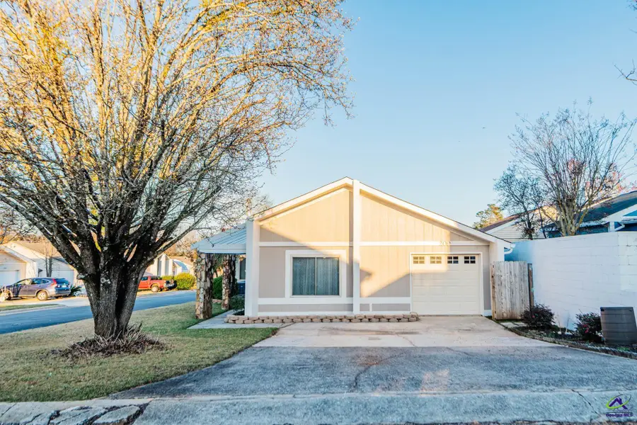 200 Atrium Ct, Warner Robins, GA 31088 - #2