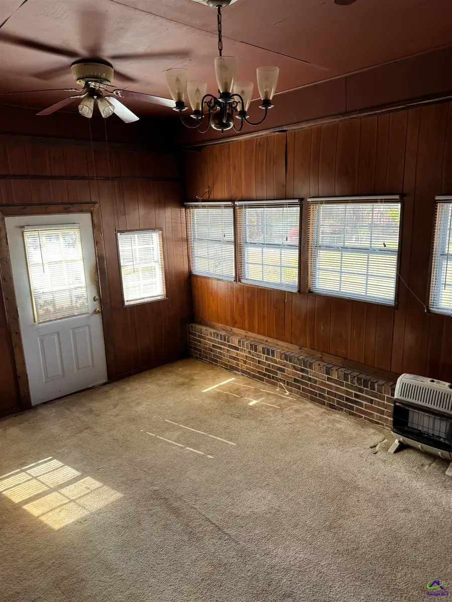 562 Johnstonville Rd, Barnesville, GA 30204 - #3