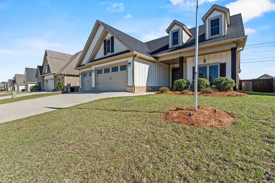 200 Perth Court, Warner Robins, GA 31088 - #2