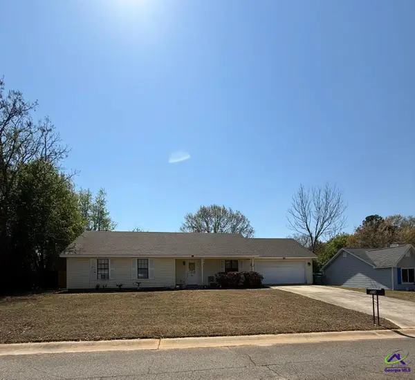 214 Eric Drive, Bonaire, GA 31005