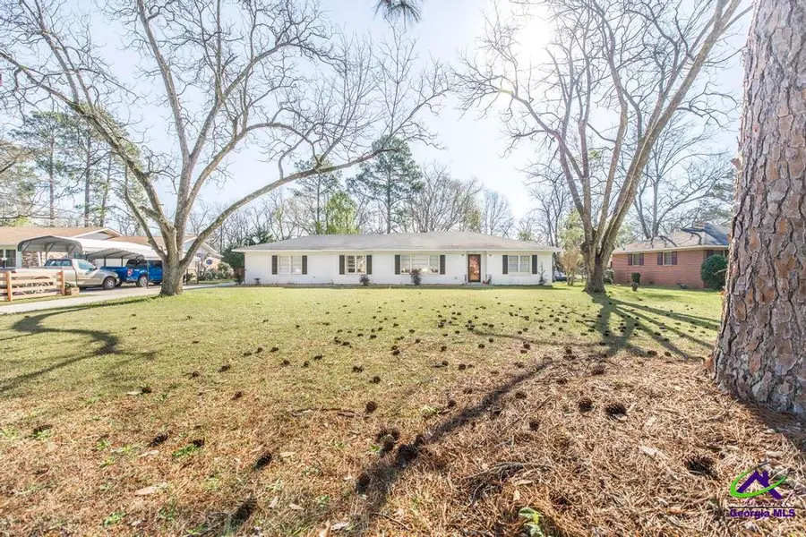 1402 Knoxville Street, Fort Valley, GA 31030 - #2