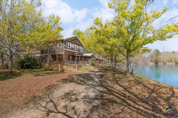 1053 W 26 Highway, Cochran, GA 31014