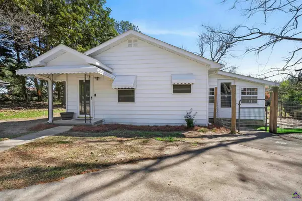 3156 Peach Parkway, Fort Valley, GA 31030