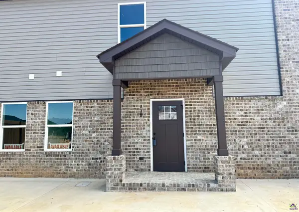 238 Beau Claire Circle, Byron, GA 31008