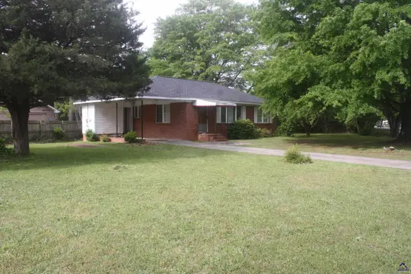 135 Briardale, Warner Robins, GA 31093