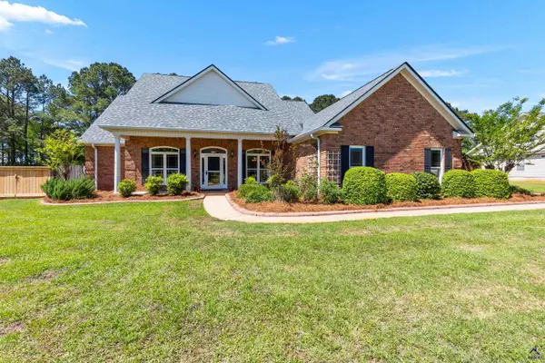 223 Hathersage Drive, Kathleen, GA 31047