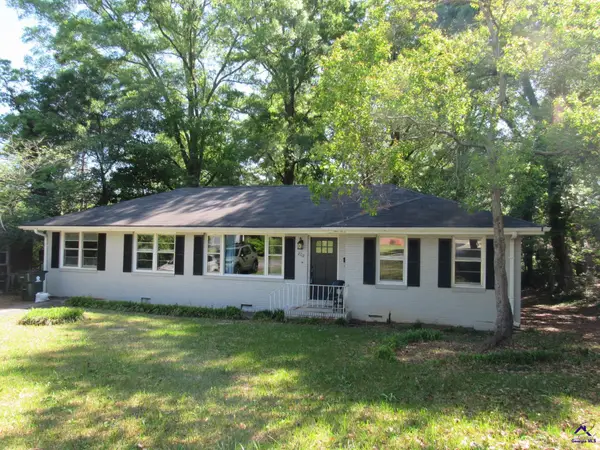 202 Springdale Drive, Warner Robins, GA 31069