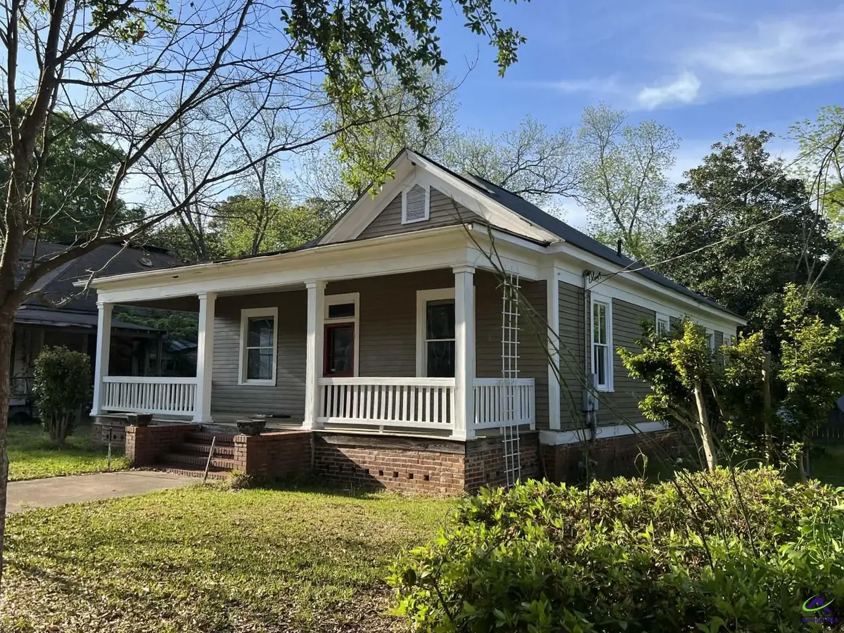 302 Persons Street, Fort Valley, GA 31030 - #1