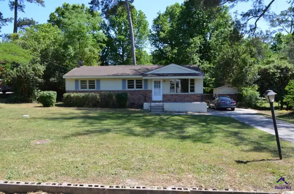 1524 Cambridge Drive, Forsyth, GA 31206