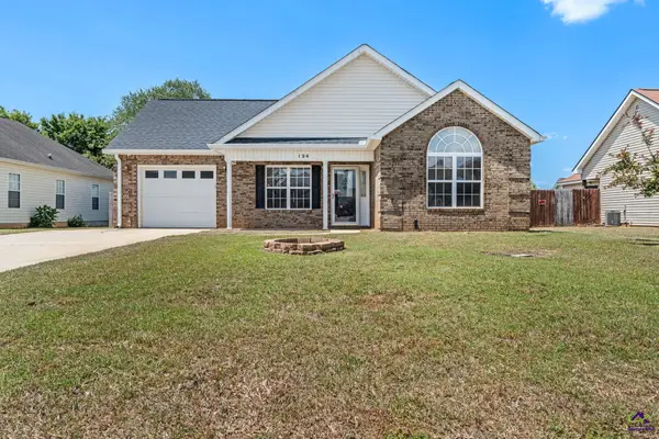124 Cedarland Drive, Warner Robins, GA 31088