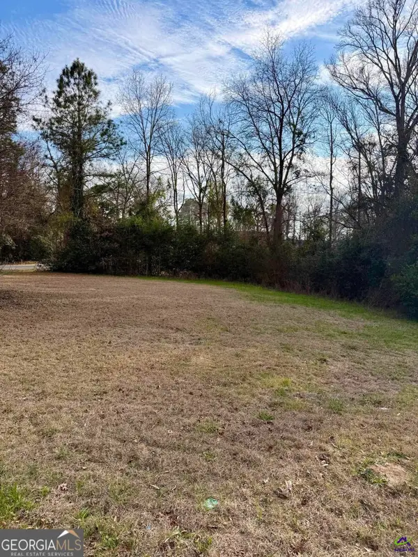 2009 Green Street, Warner Robins, GA 31093