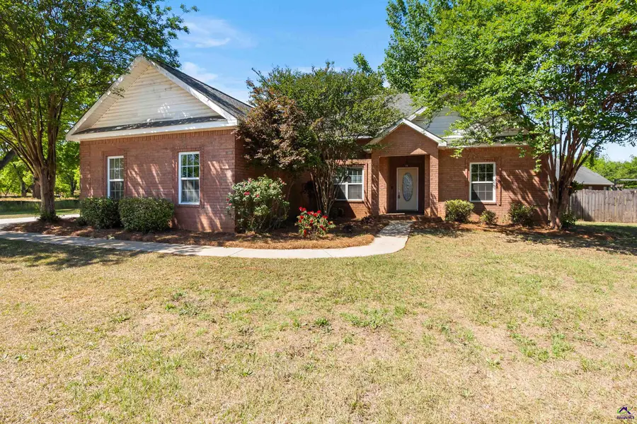 208 Mahan Drive, Perry, GA 31069 - #2
