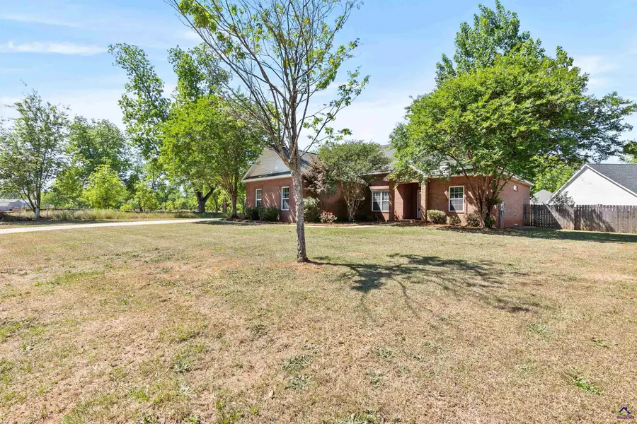 208 Mahan Drive, Perry, GA 31069 - #3