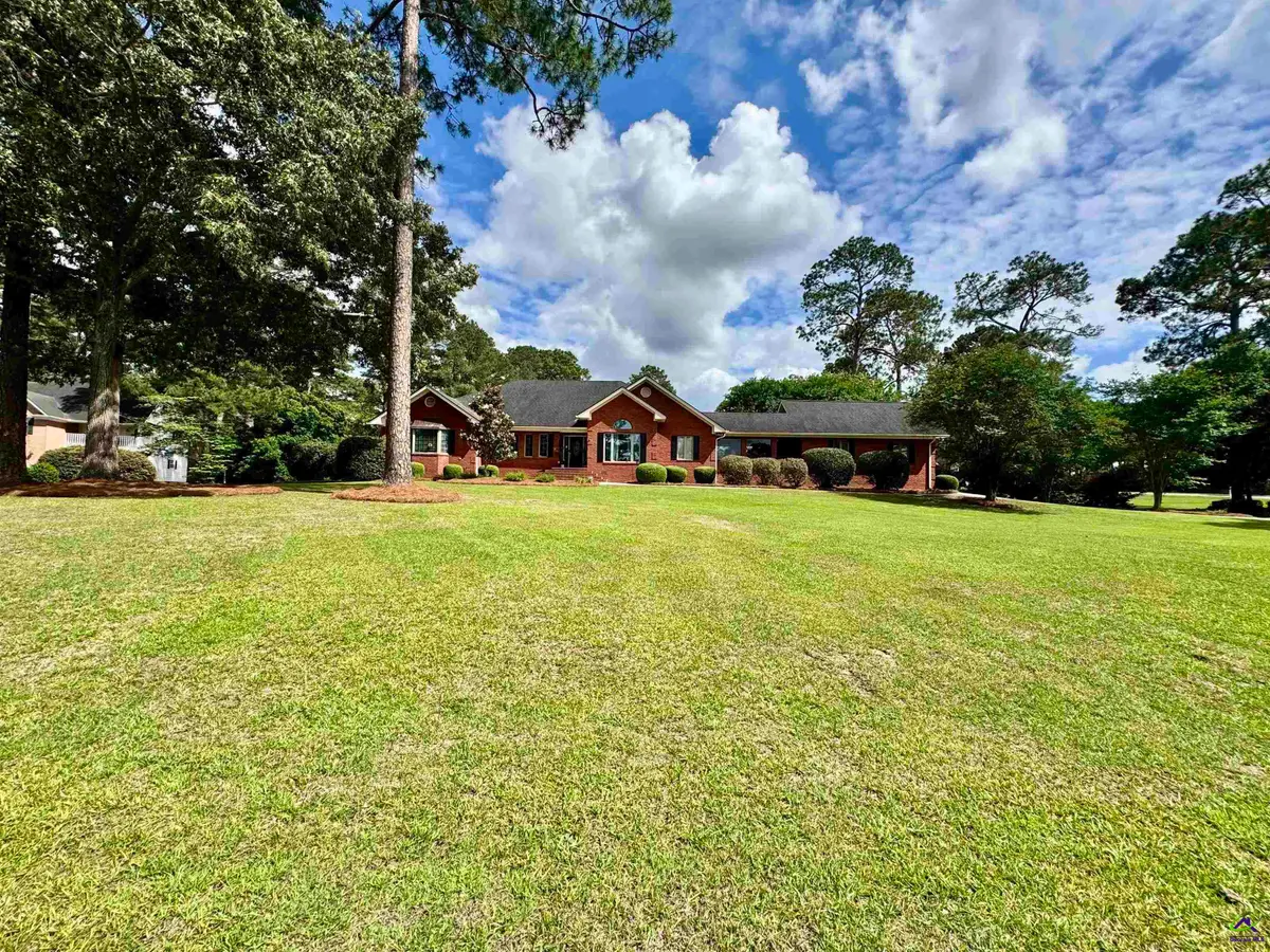 102 Oakatee Court, Cordele, GA 31015 - #1