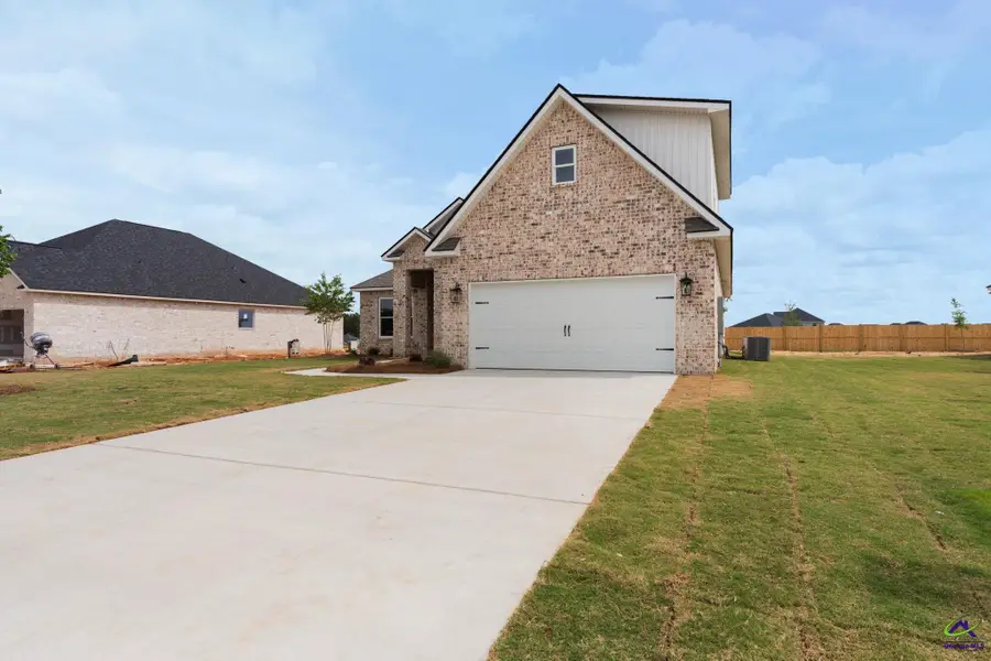 218 Farmland Circle, Perry, GA 31069 - #2