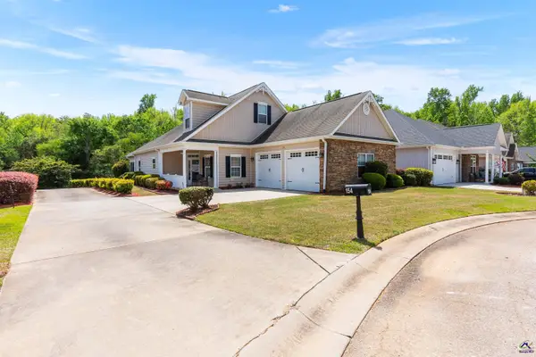 154 Fairway Oaks Drive, Perry, GA 31069