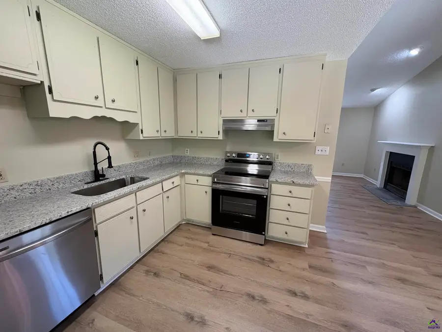 291 JEFFERSON PARK DR., Macon, GA 31220 - #2